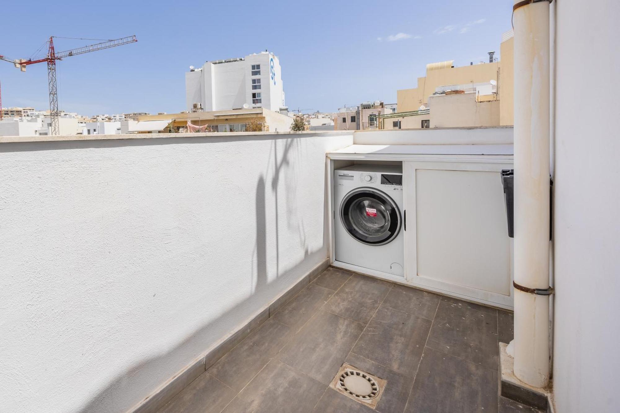 New Duplex Penthouse W Breathtaking Views By Sf Homes Gzira Bagian luar foto