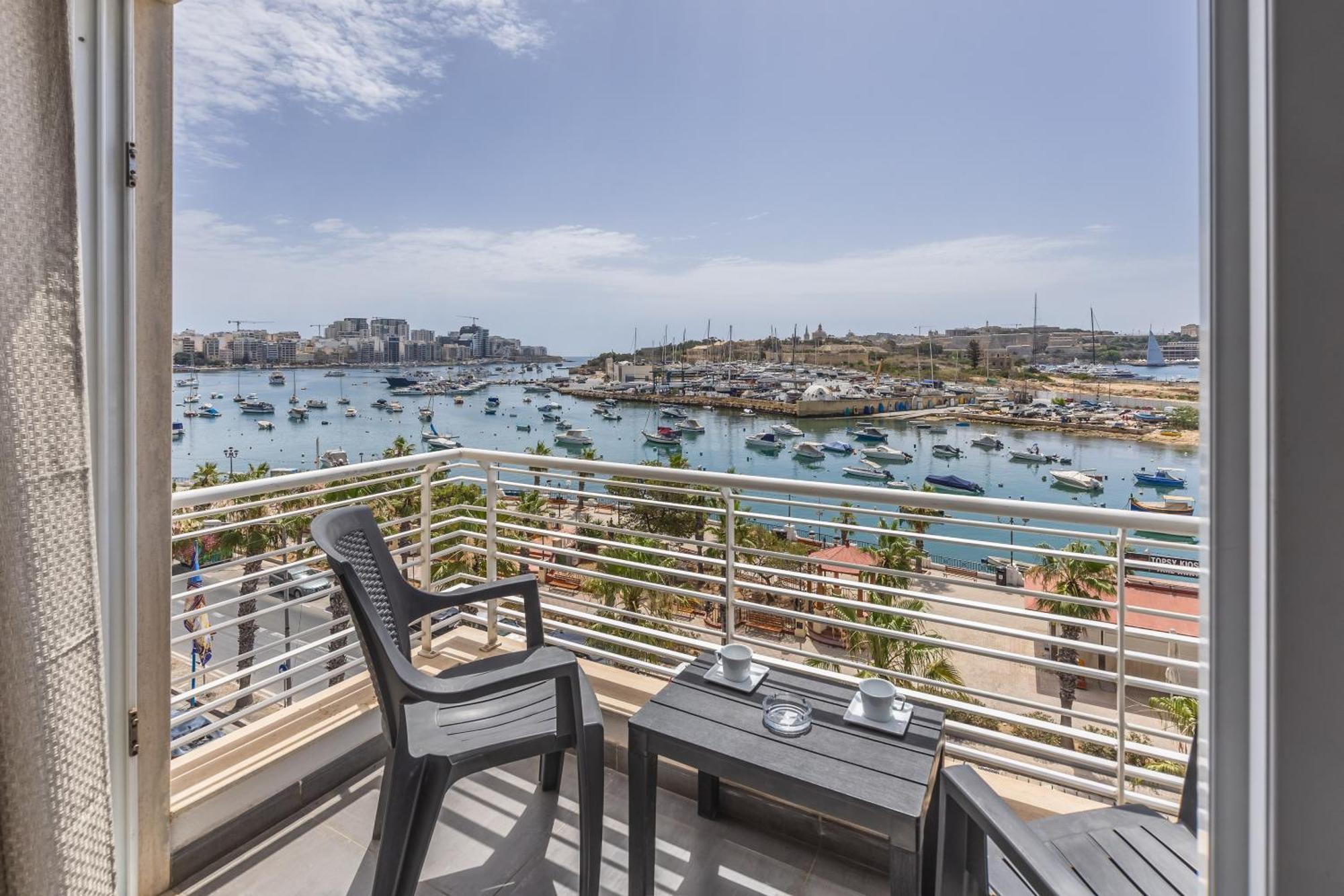 New Duplex Penthouse W Breathtaking Views By Sf Homes Gzira Bagian luar foto