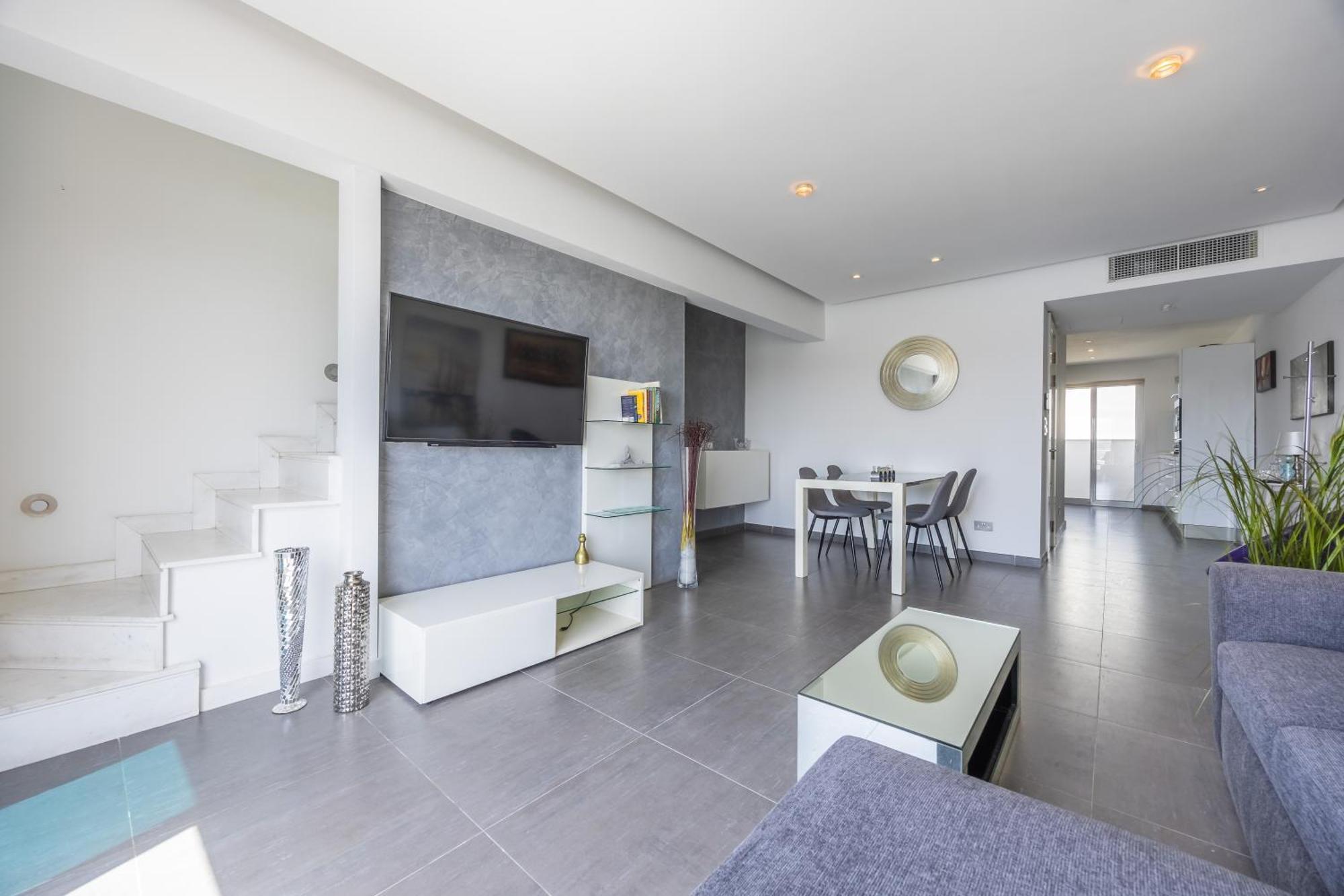 New Duplex Penthouse W Breathtaking Views By Sf Homes Gzira Bagian luar foto
